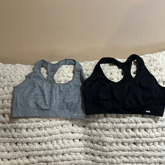 2 Skechers Sports Bras - Picture 1 of 4